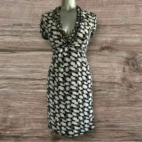 🆕Vertigo  Paris Ruffle Dress - Picture 7 of 15